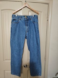 Cabela's Men's Medium Wash Denim Jeans