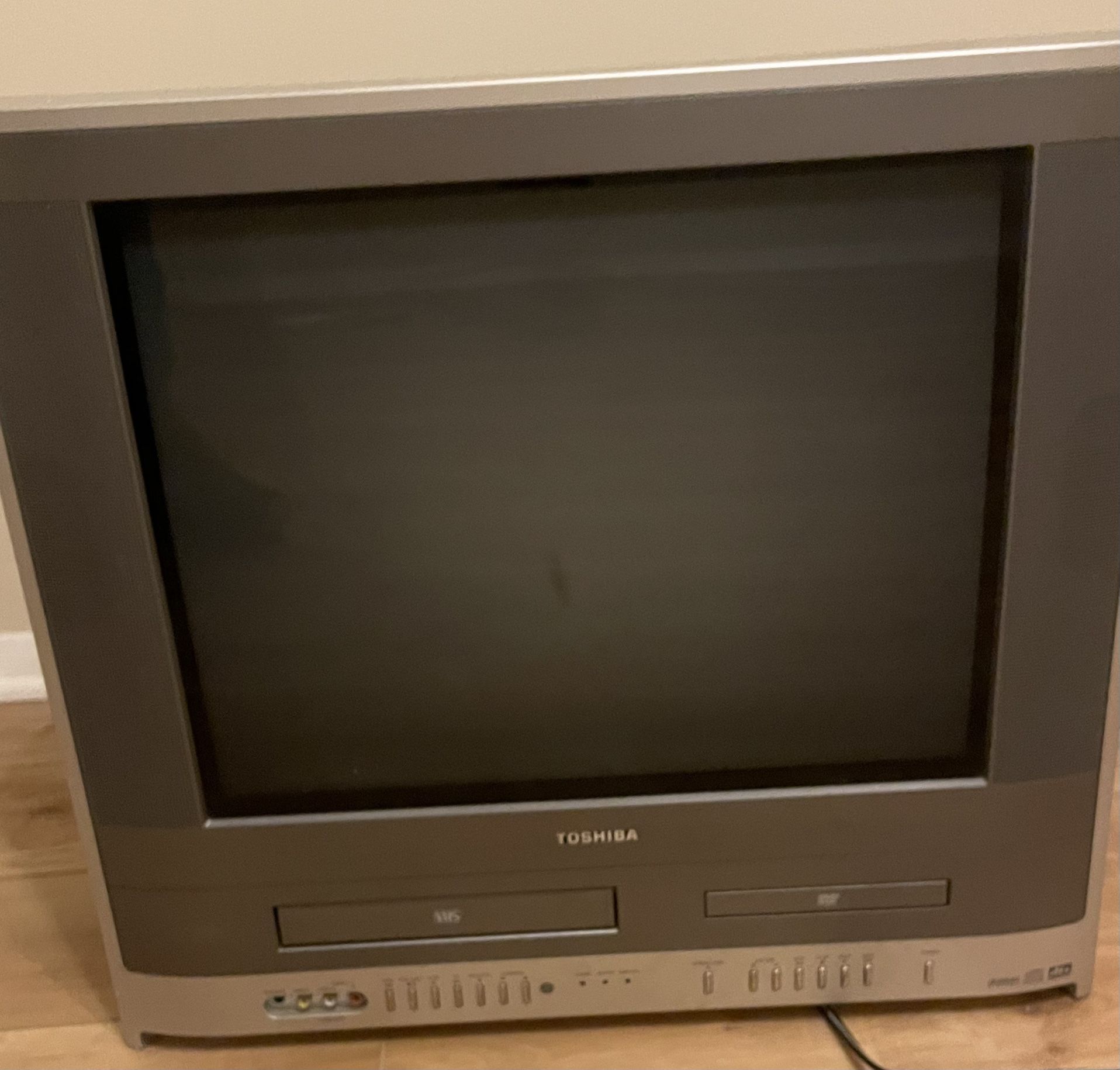 Toshiba 20 Inch Dual VHS/DVD Player