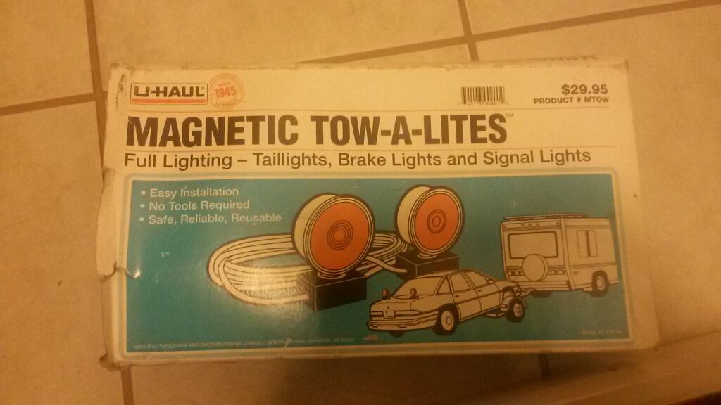 Magnetic Tow-A-Lites by UHaul