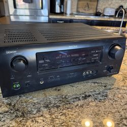 Denon AVR-1708 Multi-zone AV Surround Reciever