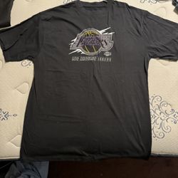 Los Angeles Lakers Tshirt 2XLT