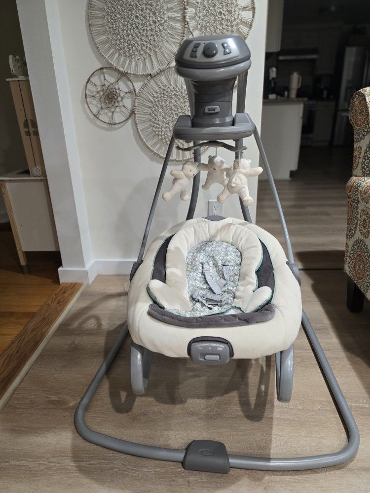 Graco DuetSoothe Swing and Rocker - Winslet, Excellent Condition