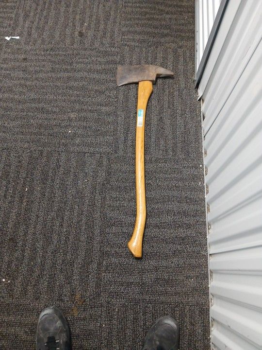 Axe Vintage Forest King Hickory Handle