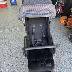 Compact Monbebe Lightweight Stroller