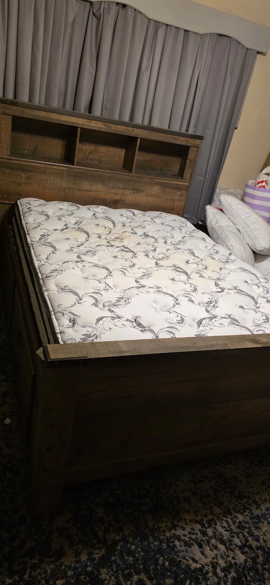 Full Size Bed Set 