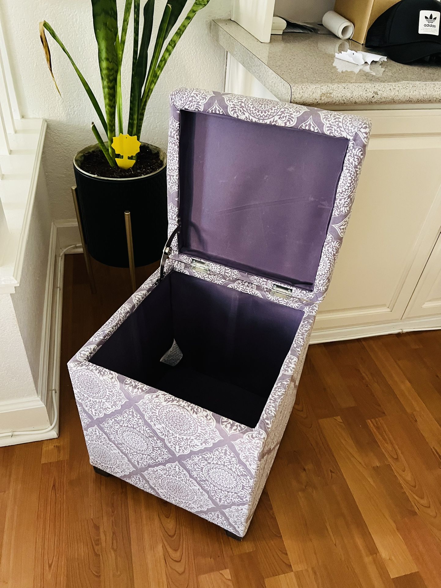 Ottoman With Storage 