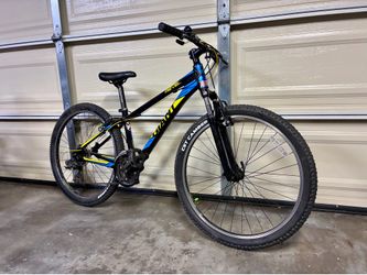 26" Giant Revel Mountain Bike, size Small