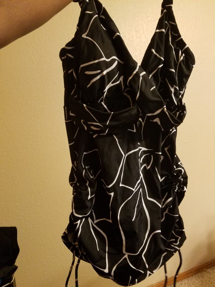 Size 12 takinis!!