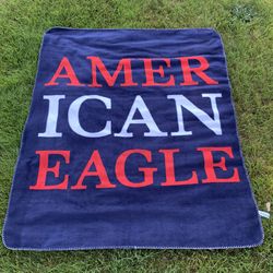 American Eagle Outfitters Red White Blue Fleece Throw Blanket 50” x 60” NWT