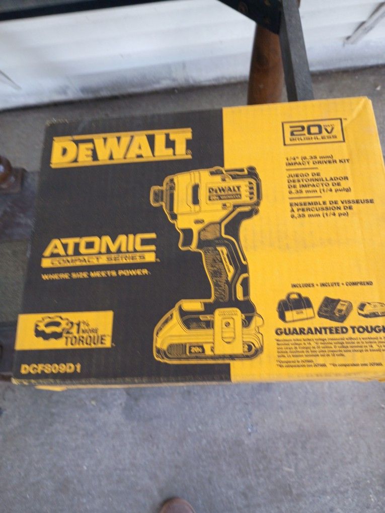 DeWalt Impact Driver Kit