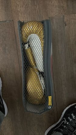 Everlast Gloves 4 Sale
