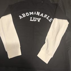 Its a nice and chill shirt !