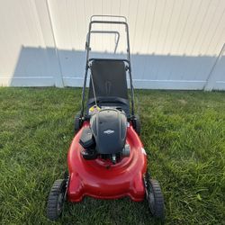 MTD Lawn mower with bag 
