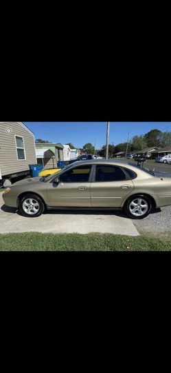 2001 Ford Taurus