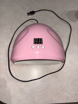 Nail dryer