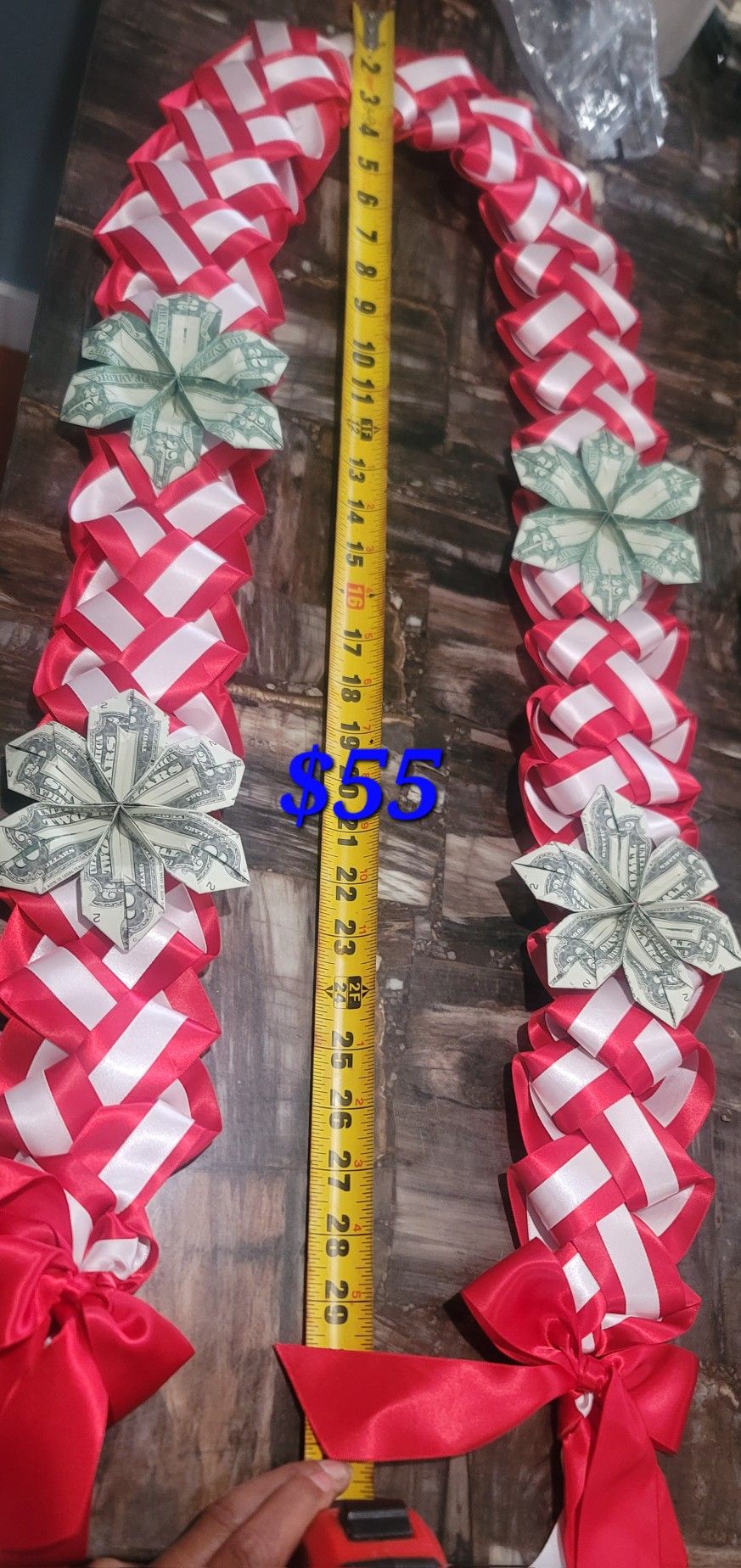 Collares Para Graduado $30 Con 10 Dolares En Billetes De A$2