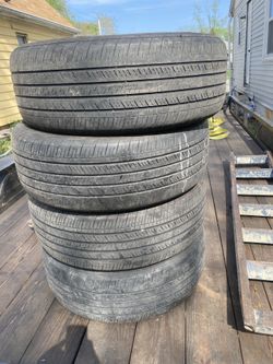 Nice Set of 4 Used Tires 235/55/20