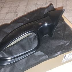 2005 Nissan Altima driver side mirror
