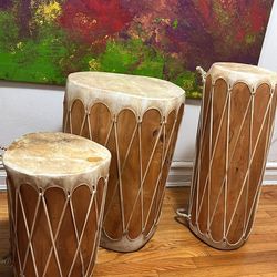 SET OF 3 Vintage Nativé Américan RAWHIDE CEDAR Log Drums Excellent Condition 