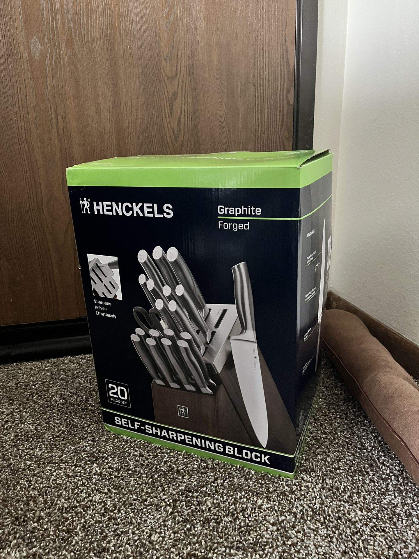 Henkels Self Sharpening Knife Block Set