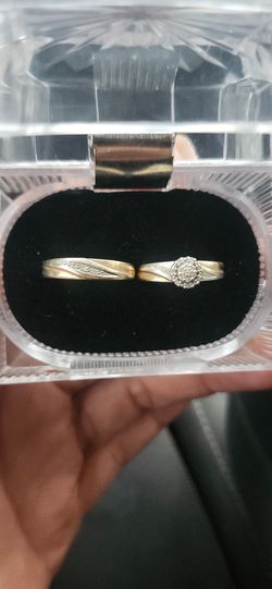 Wedding And Engagement Ring Set