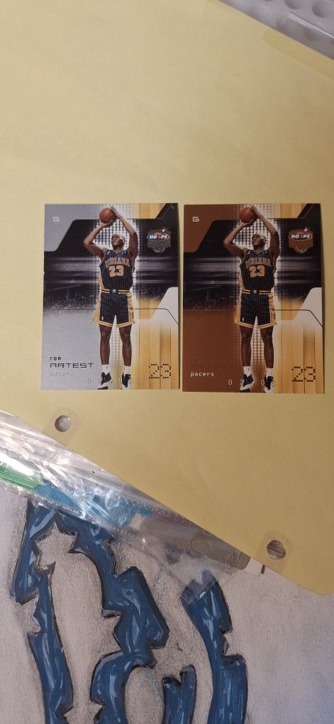 2 Rare RON ARTEST 03 Fleer Cards
