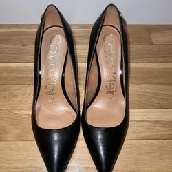 Calvin Klein Pointed Toe Black Pumps Size 8