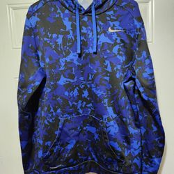 Nike hoodie size Med