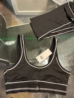 Alo Yoga Black Sports Bra with Tag