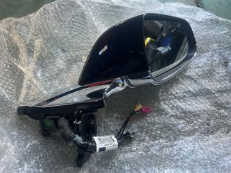 2014-2021 MODEL S TESLA RIGHT PASSENGER SIDE DOOR MIRROR  ASSEMBLY WITH DIP SCRATCHES SEE PICTURES