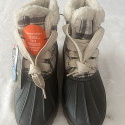 Ozark Trails Women’s Fleece Ankle High Boots Size 7