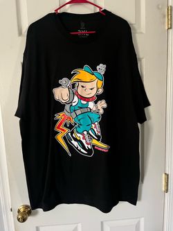 Black graphic T shirt