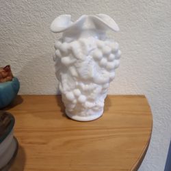 White Milk Grape Vase