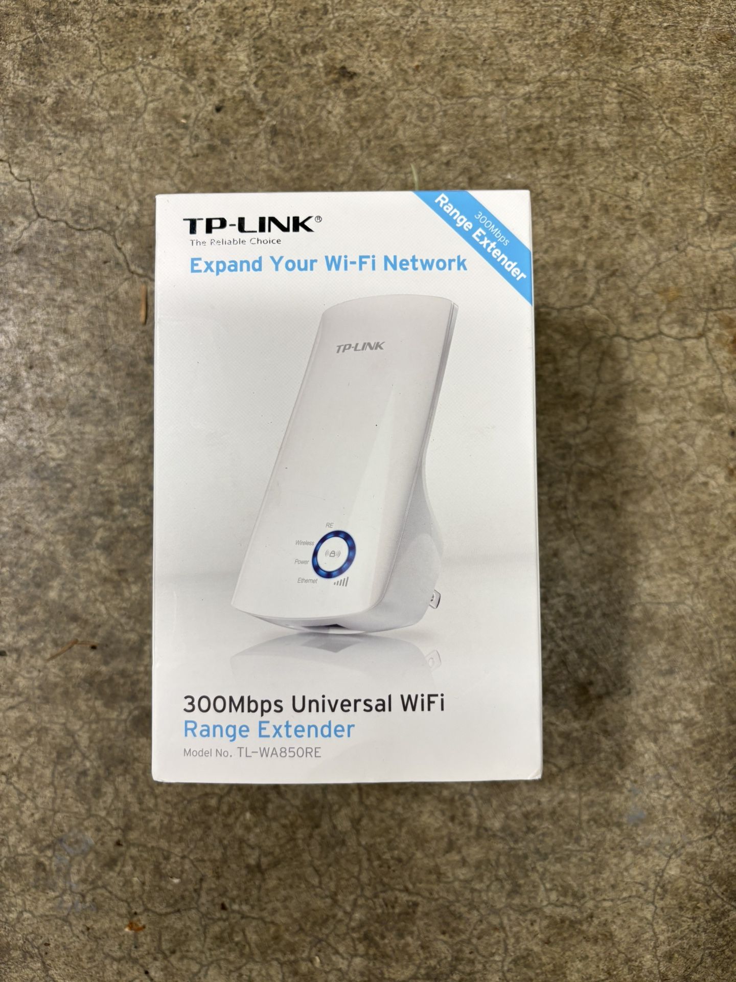 TP-Link 300 Mbps Universal WiFi Range Extender