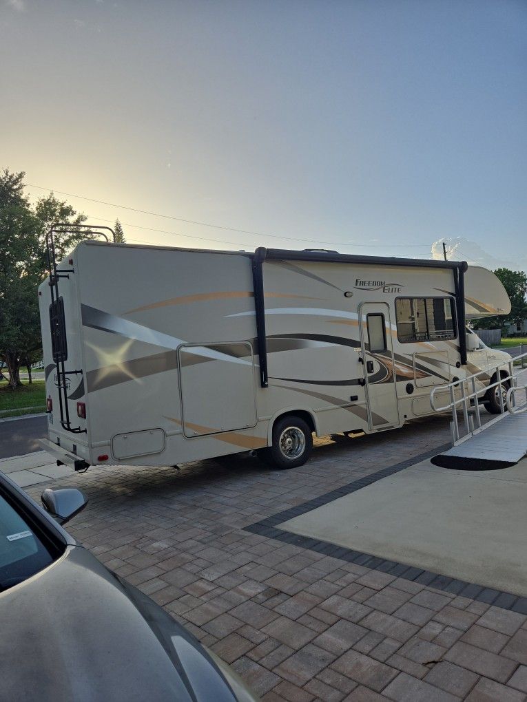 FREEDOM ELITE RV 2017