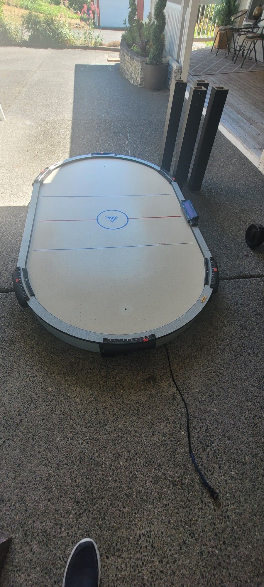 Air Hockey Table