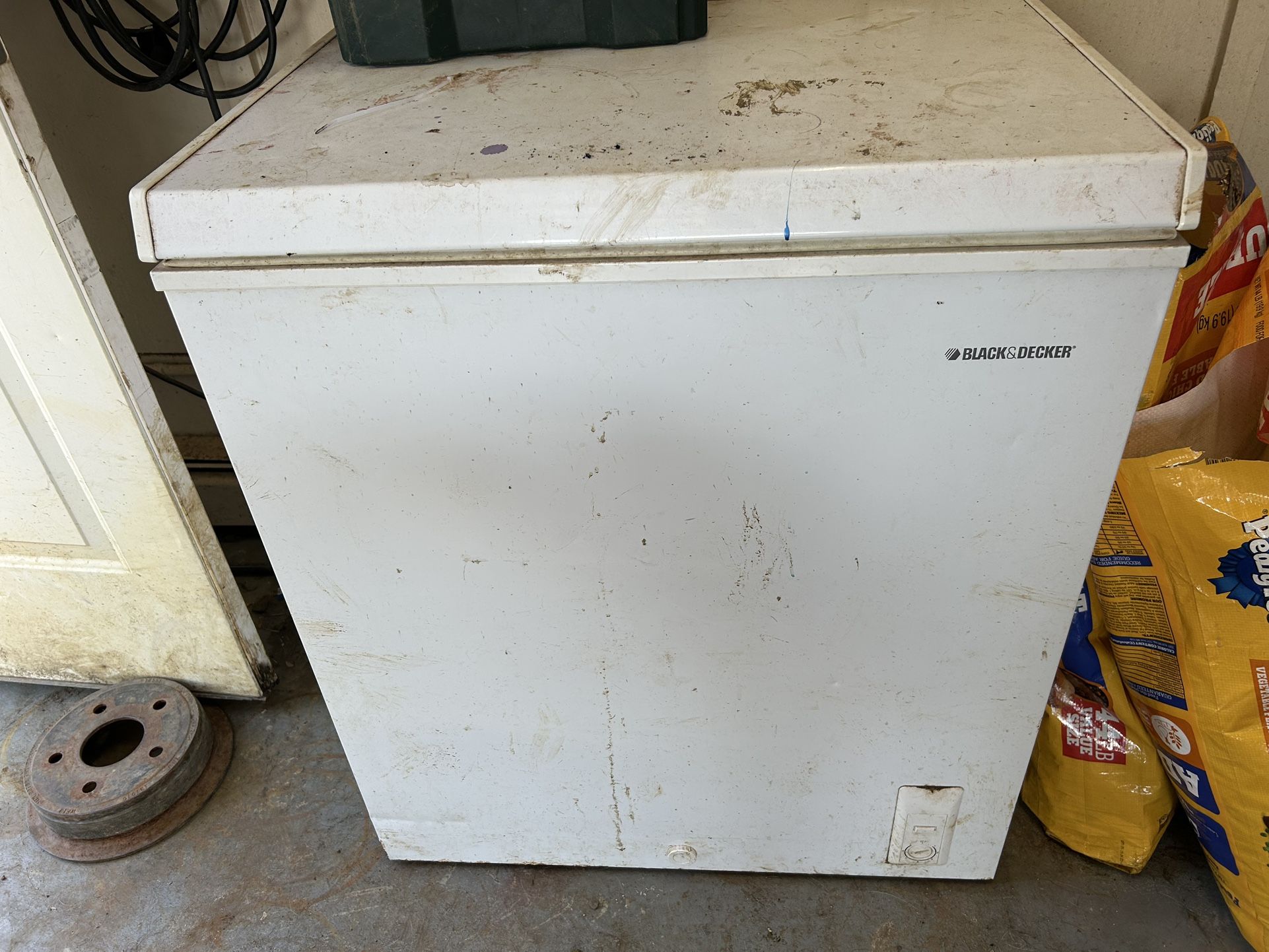 Black& Decker Deep Freezer