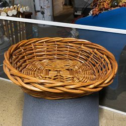 LARGE WICKER GIFT BASKET