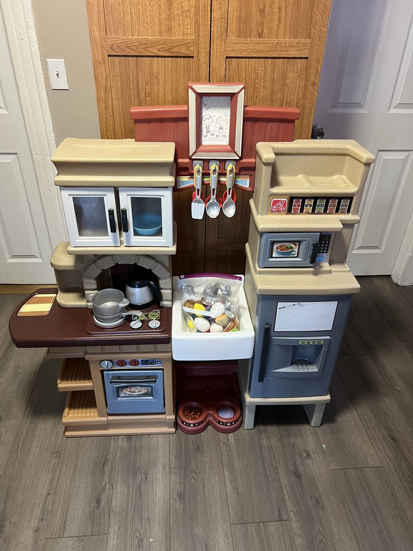 Step 2 Play Kitchen