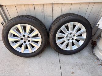 Pair (2) Toyota Sienna 18” wheels 235 55 18 Falken all season tires