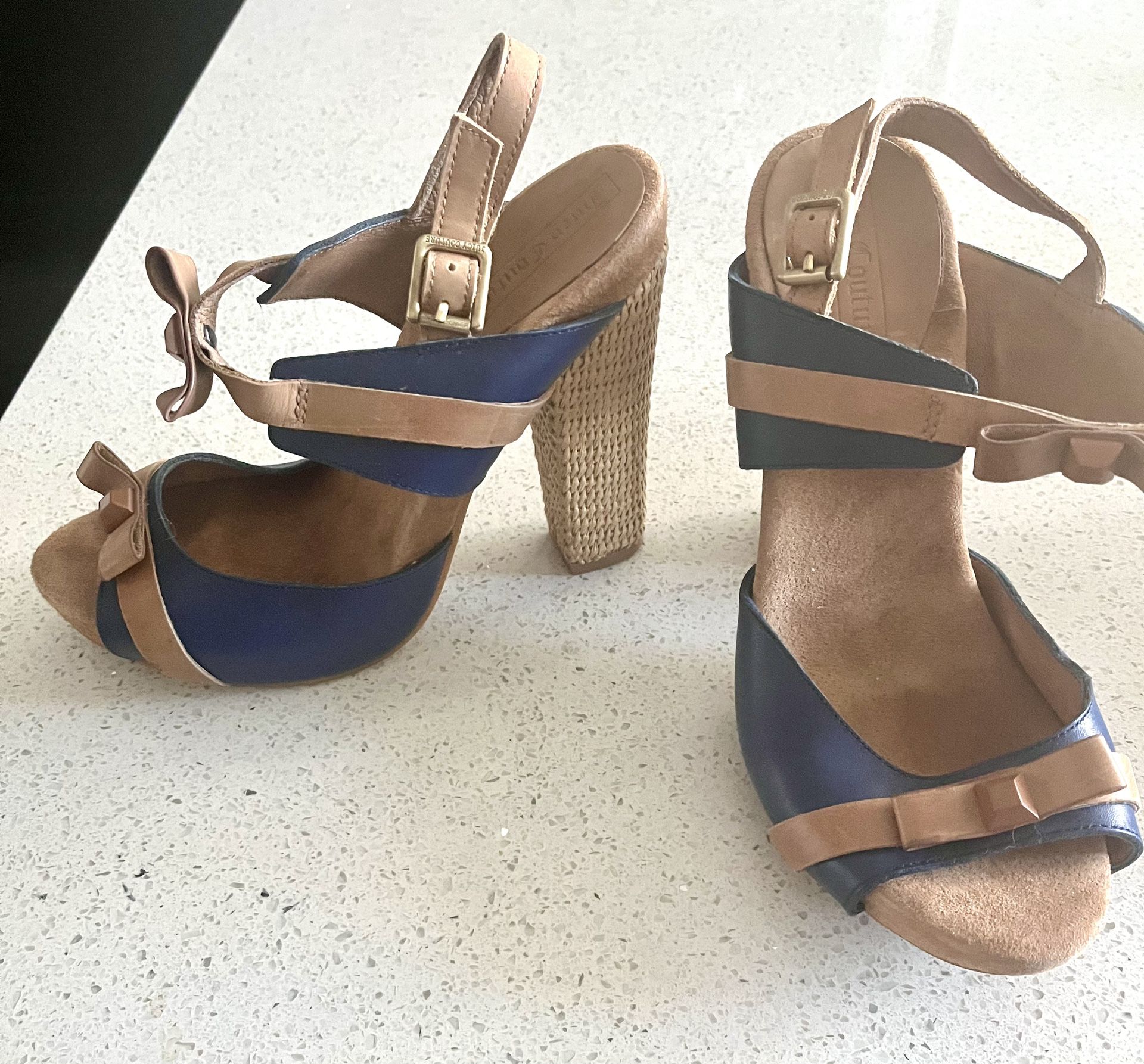 Juicy Couture Navy Raffia & leather Heels 6.5