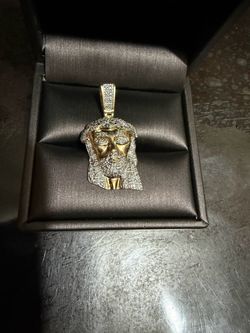 10k Jesus piece