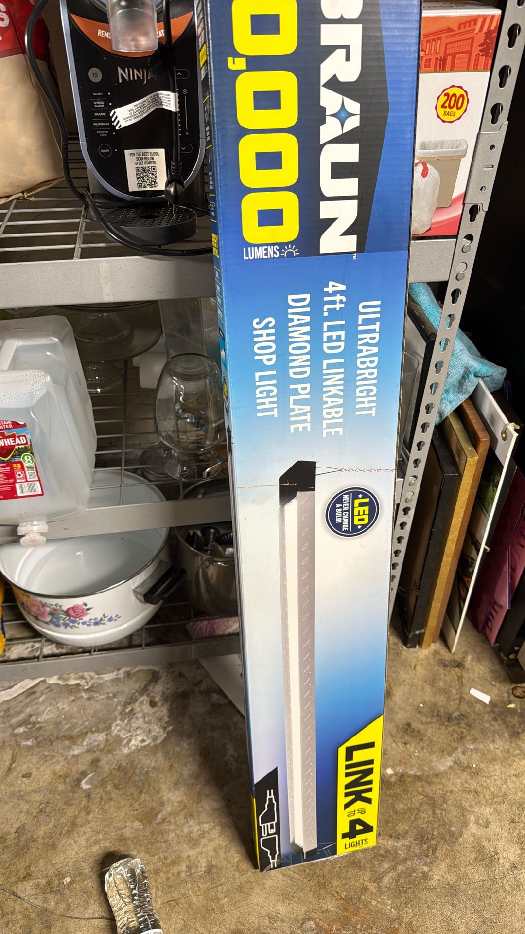 Linkable Diamond Plate Shop Light