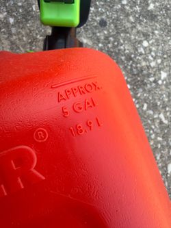 Gas tank