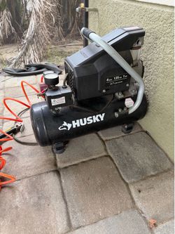 Husky 4 Gallon 135 PSI 1 HP Air Compressor