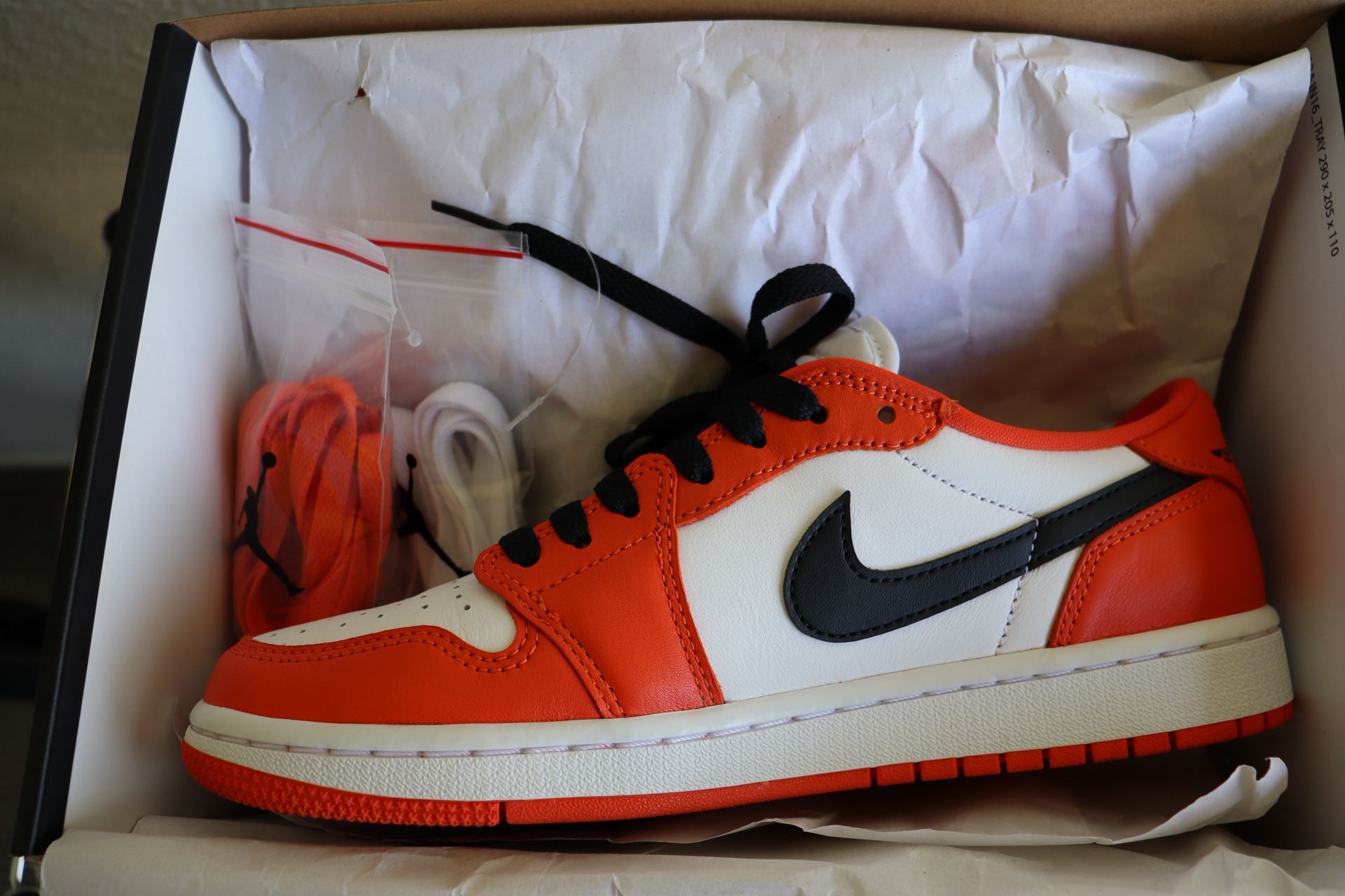 Nike Air Jordan 1 Retro Low OG Starfish WMNS 9