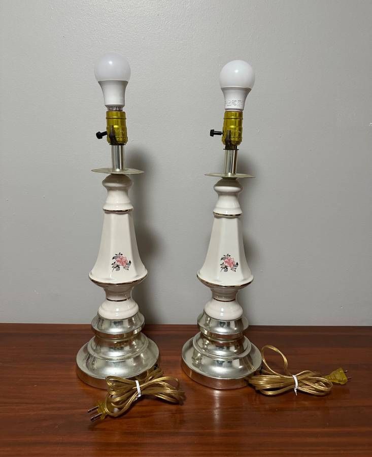 Vintage Pair Of Porcelain Table Lamps Home & Garden