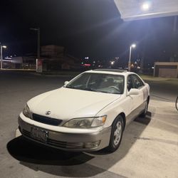 1999 Lexus ES 300