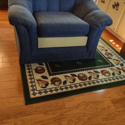 Large Cozy Chair 