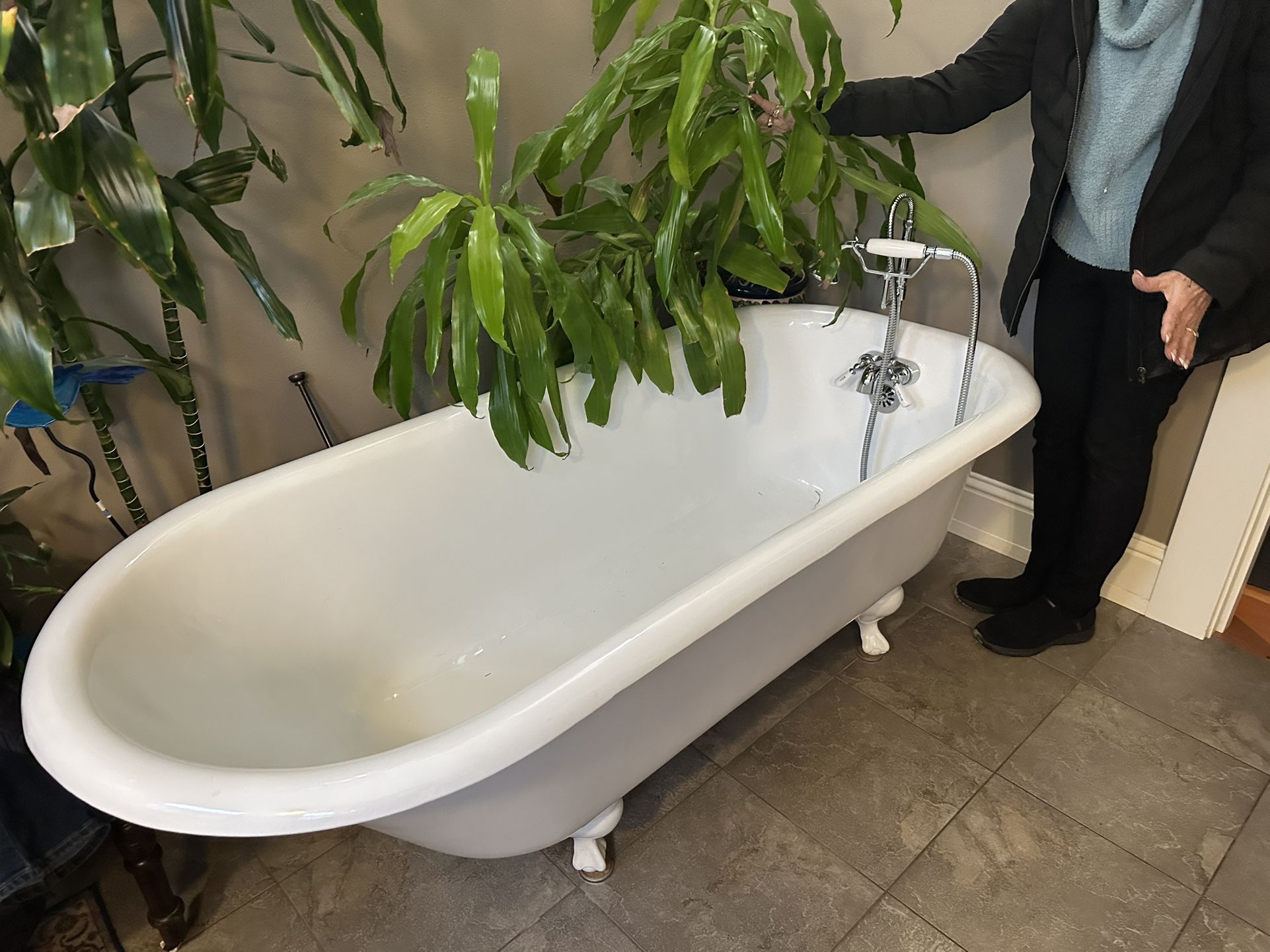 1921 Bathtub